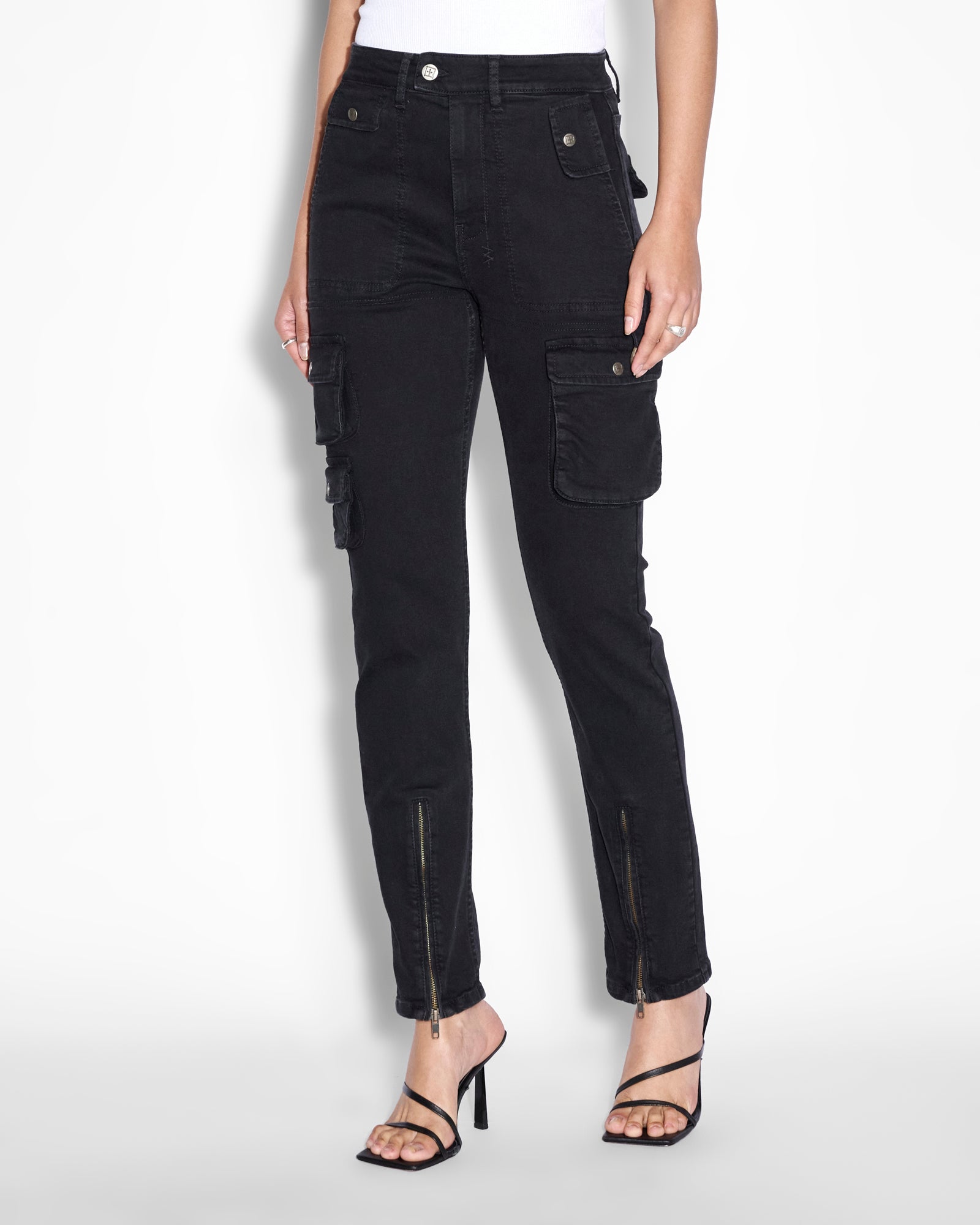PANT_STRAIGHTUPSTEALTHCARGO_2786